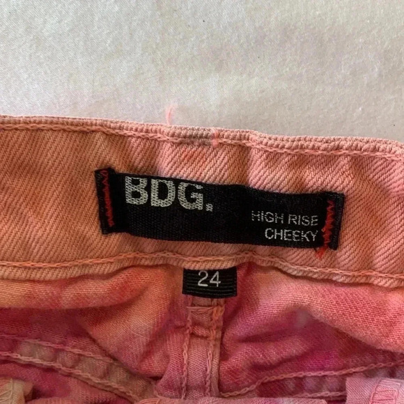 BDG women’s Cheeky High Rise tie die Jean shorts size 24 - Picture 2 of 3